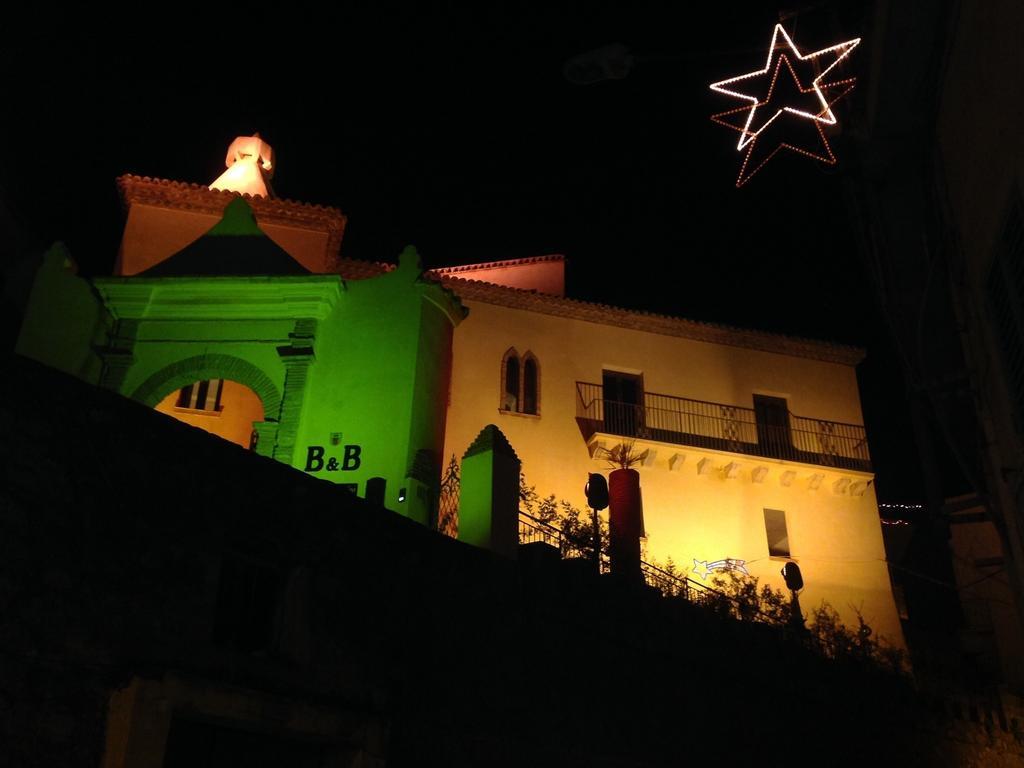 Palazzo Madeo - Residenza D'Epoca Bed & Breakfast Crosia Dış mekan fotoğraf