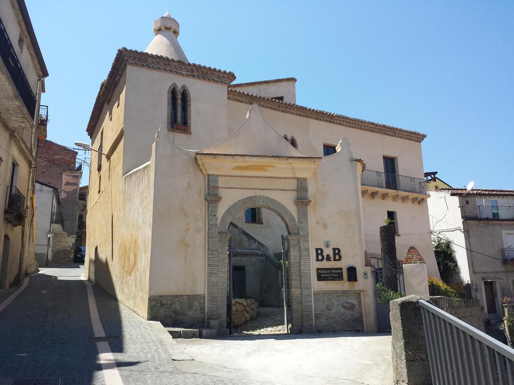 Palazzo Madeo - Residenza D'Epoca Bed & Breakfast Crosia Dış mekan fotoğraf