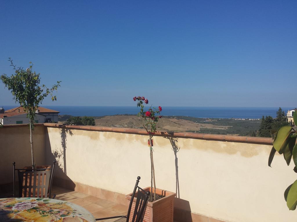 Palazzo Madeo - Residenza D'Epoca Bed & Breakfast Crosia Dış mekan fotoğraf